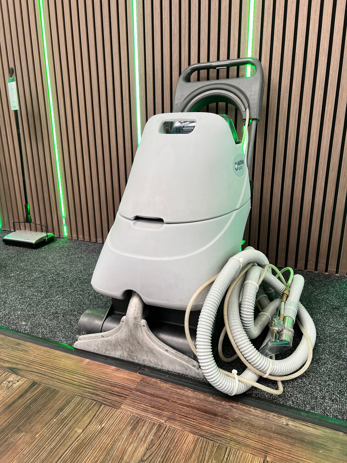 Refurbished Nilfisk AX410 Commercial Carpet Cleaning Machine