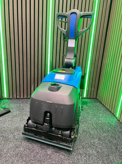 Refurbished IPC CT15 B35R Scrubber Dryer With Cylindrical Roller
