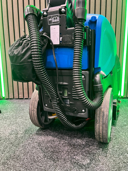 Refurbished IPC CT15 B35R Scrubber Dryer With Cylindrical Roller