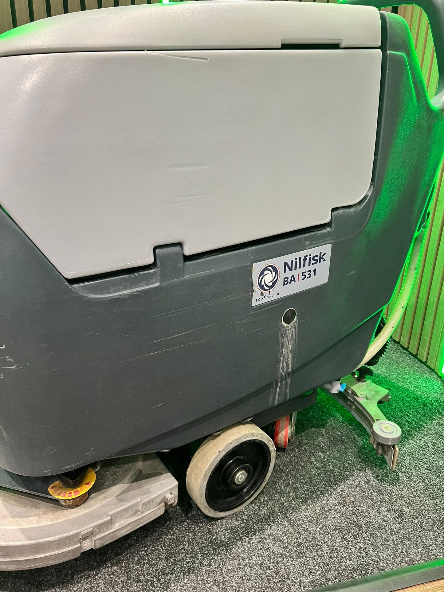 Refurbished Nilfisk BA531 20" Walk Behind Scrubber Dryer