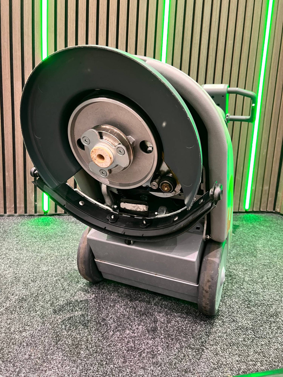 Refurbished Comac Vispa 35B scrubber dryer