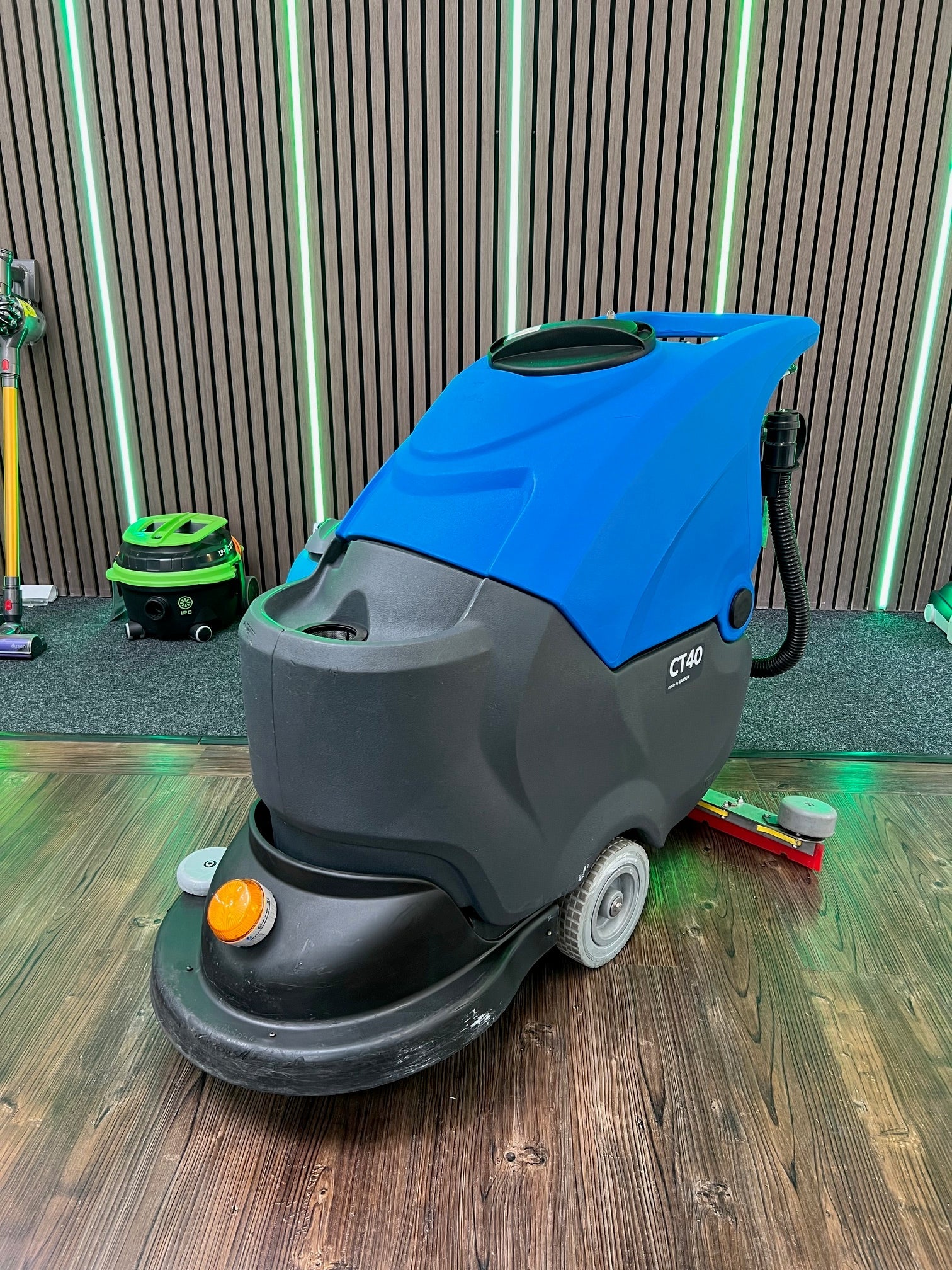 Refurbished IPC Gansow CT40 20’’ Pedestrian Scrubber Dryer - Scrubber Dryer