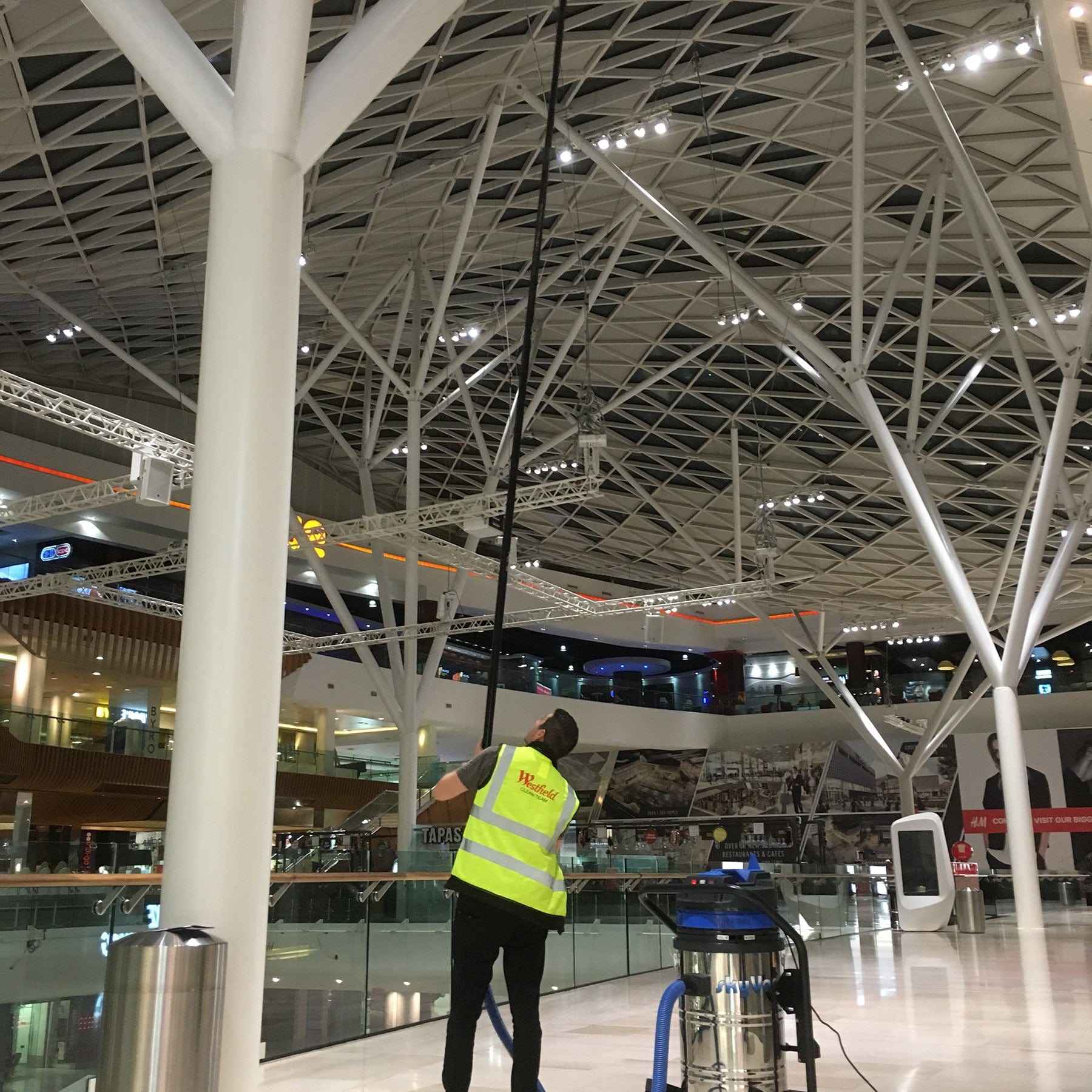 skyVac Internal 78 With High Suction Pole Set - Upto 40ft - 240v